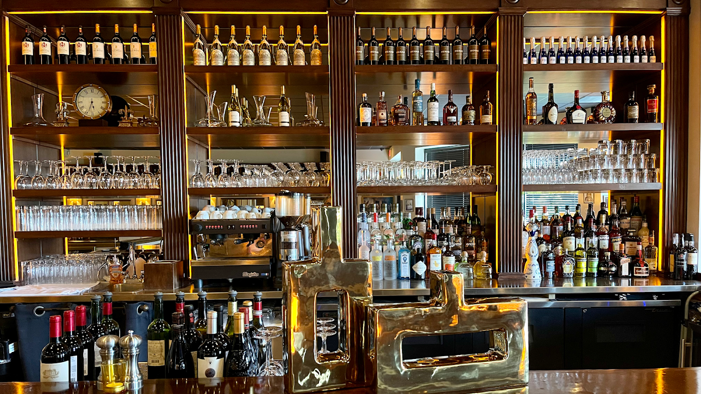 The Parisian Restaurant & Wine Bar in Jupiter