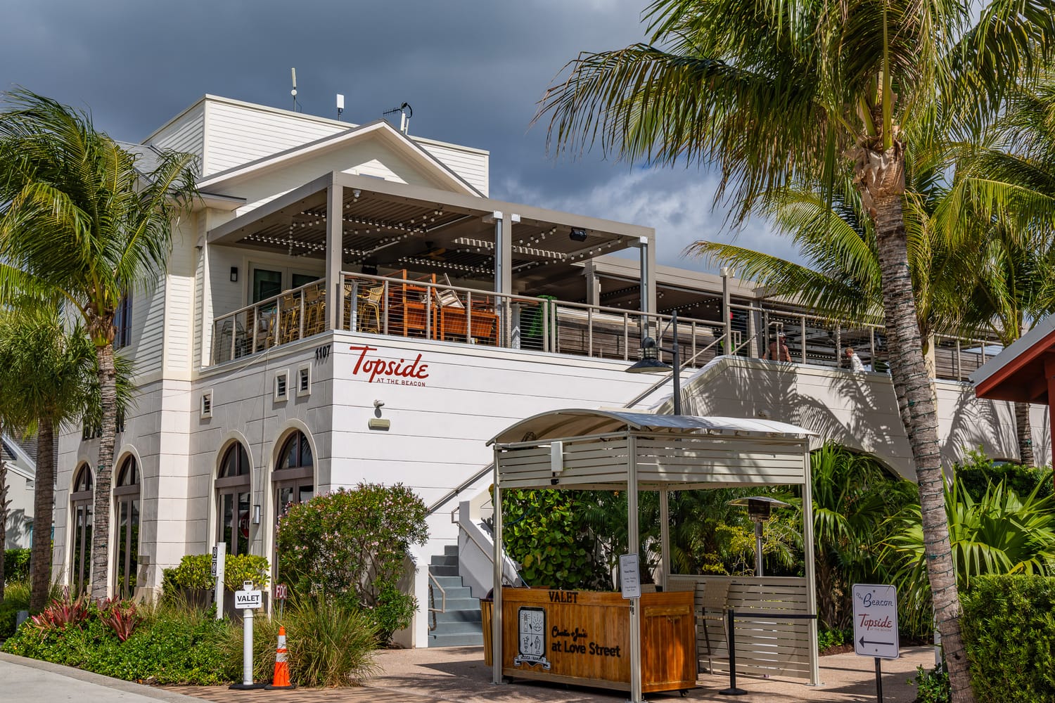 Topside at The Beacon rooftop restaurant in Jupiter